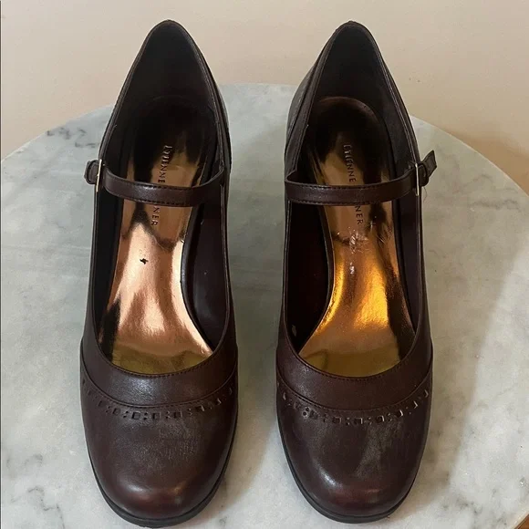 Classy Brown Mary Jane Heels - Picture 3 of 12